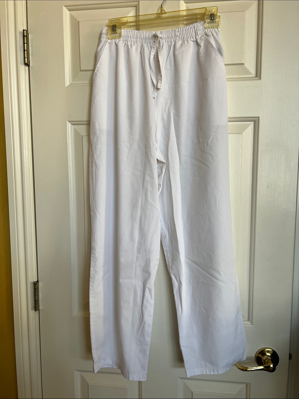 Dagacci scrub pants